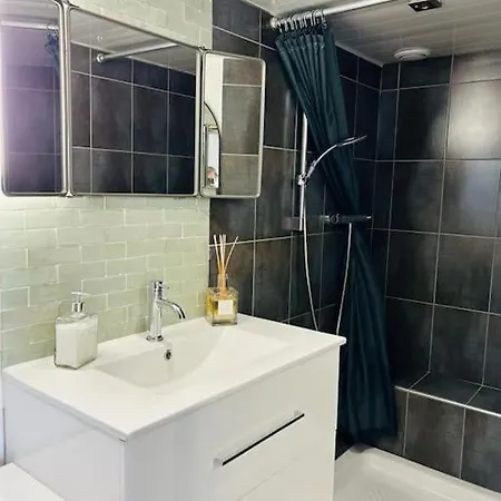 Apartment Bord De Mer, Superbe Confort Hyeres